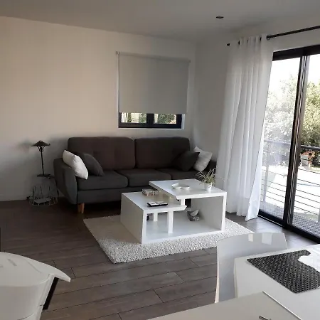 아파트 Lumineux & Chaleureux A Flavin. *